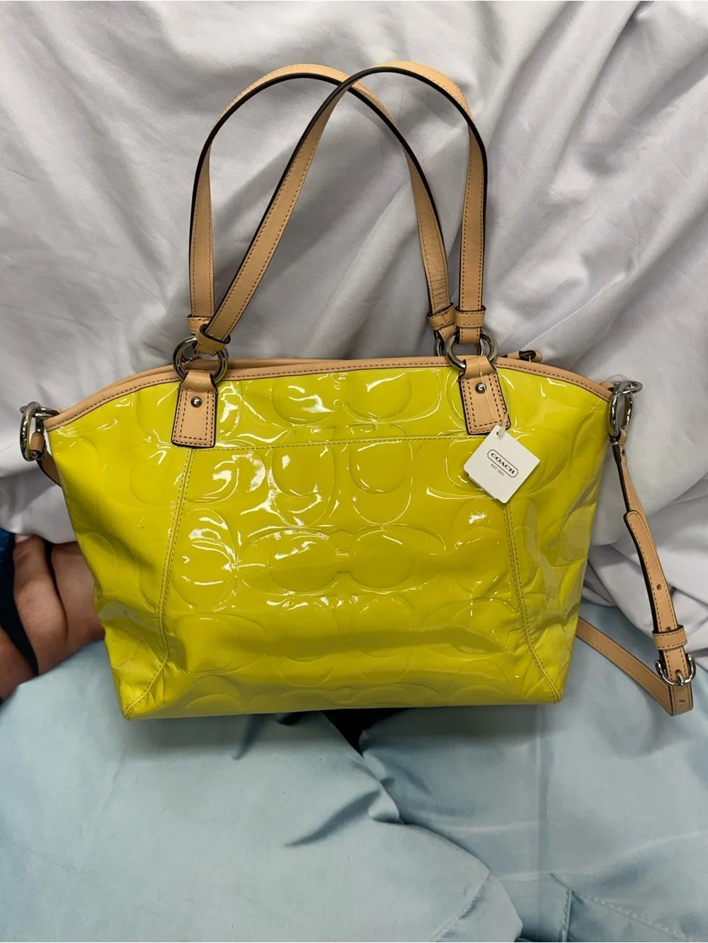 (new+tag) Coach Patent Leather Tote / Shoulder / Crossbody Monogram Siganture
